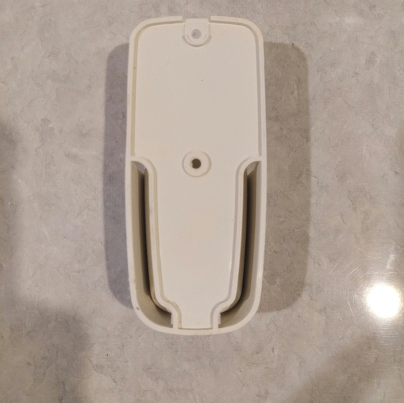 SAMSUNG AIR CONDITIONER REMOTE CONTROL WITH WALL MOUNT HOLSTER MODEL # DB610024A - Picture 4 of 4
